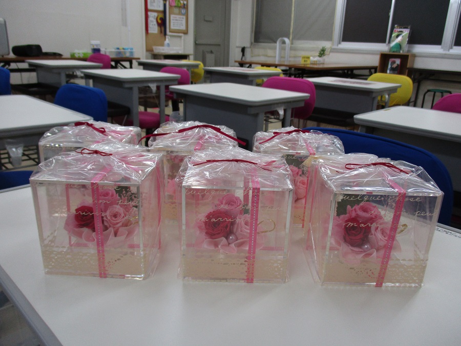 5年の節目の小さい花